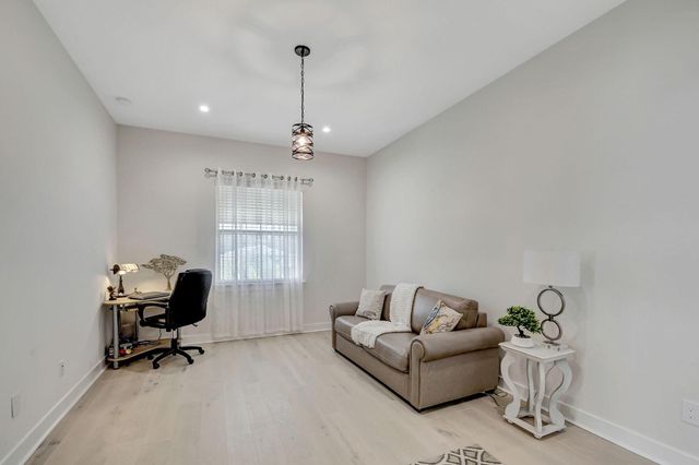 2848 Gin Berry Way, West Palm Beach, FL 33401