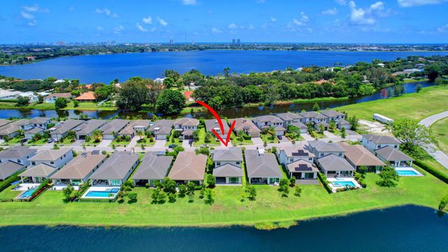 2848 Gin Berry Way, West Palm Beach, FL 33401