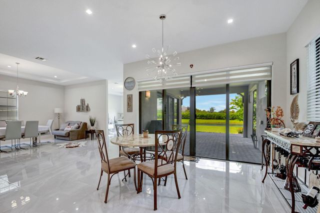 2848 Gin Berry Way, West Palm Beach, FL 33401