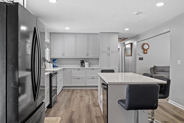 W124S8276 N Cape ROAD, Muskego, WI 53150