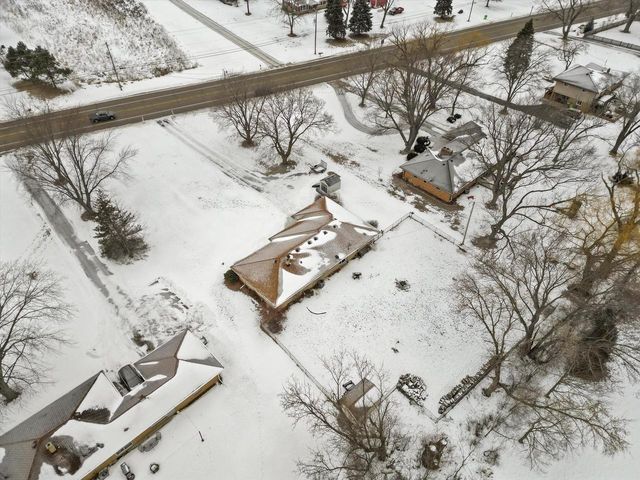 W124S8276 N Cape ROAD, Muskego, WI 53150