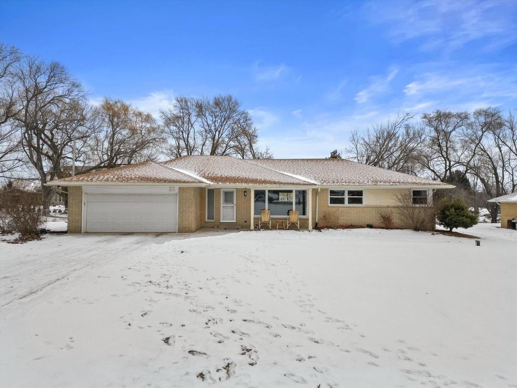 W124S8276 N Cape ROAD, Muskego, WI 53150