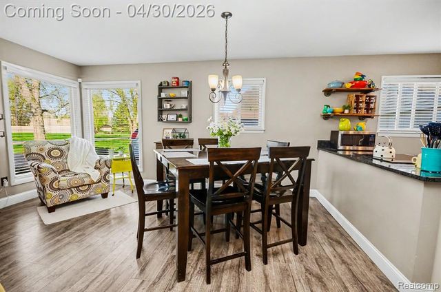 4884 Sundale Drive, Clarkston, MI 48346