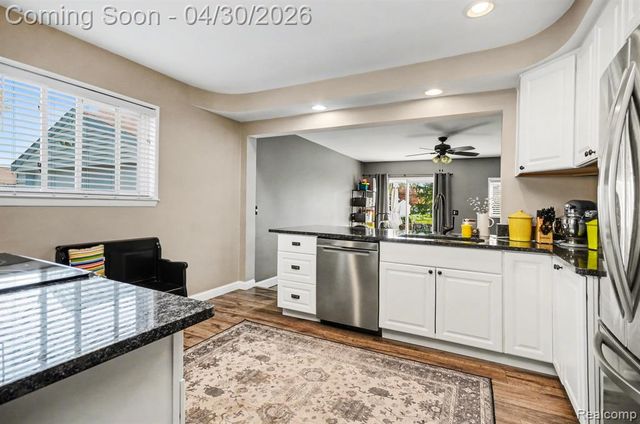 4884 Sundale Drive, Clarkston, MI 48346