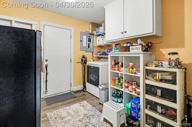 4884 Sundale Drive, Clarkston, MI 48346