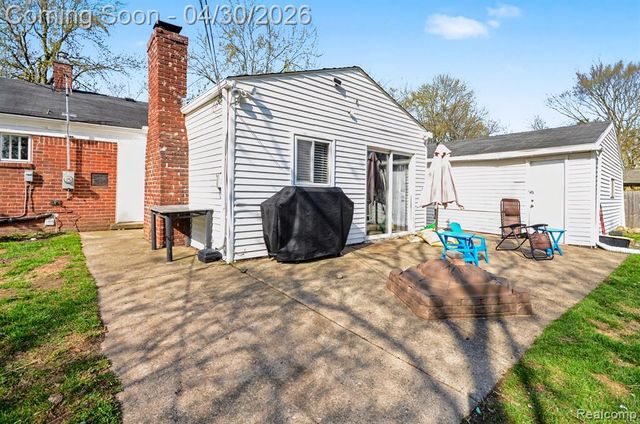 4884 Sundale Drive, Clarkston, MI 48346