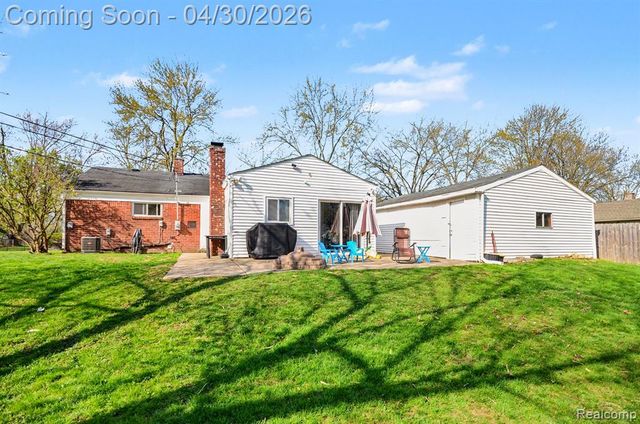 4884 Sundale Drive, Clarkston, MI 48346