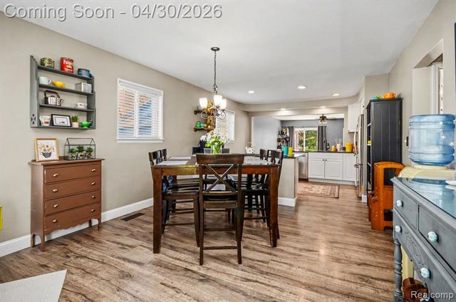 4884 Sundale Drive, Clarkston, MI 48346
