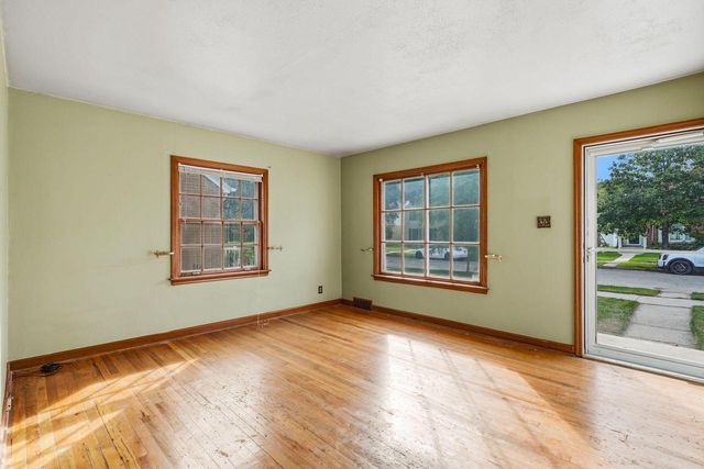 3050 N 79th STREET, Milwaukee, WI 53222
