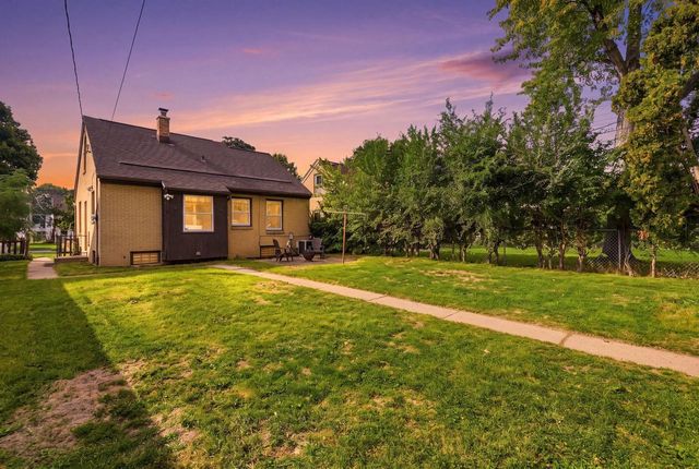 3050 N 79th STREET, Milwaukee, WI 53222