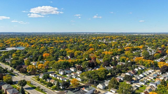 3050 N 79th STREET, Milwaukee, WI 53222
