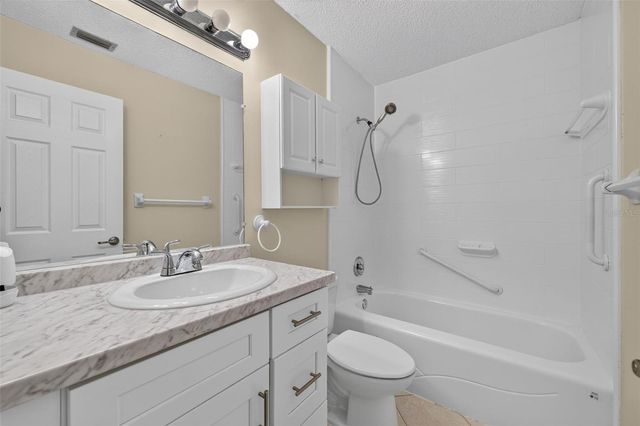 1211 11TH CIRCLE SE, Largo, FL 33771