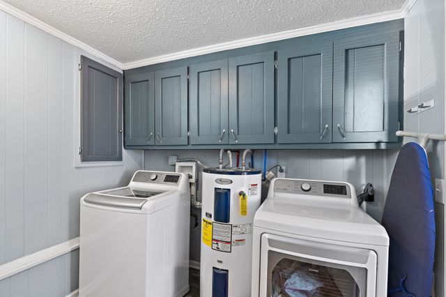 101 Newport Dr, Old Hickory, TN 37138