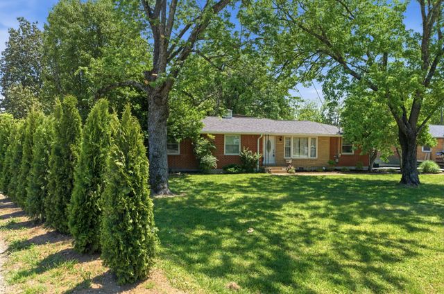 101 Newport Dr, Old Hickory, TN 37138