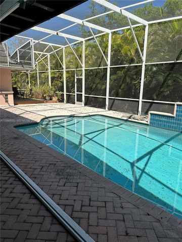 10805 SW 128th Ter, Miami, FL 33176