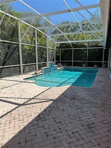 10805 SW 128th Ter, Miami, FL 33176