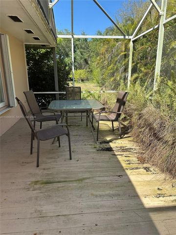 10805 SW 128th Ter, Miami, FL 33176