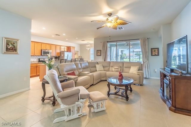 8459 Benelli CT, Naples, FL 34114
