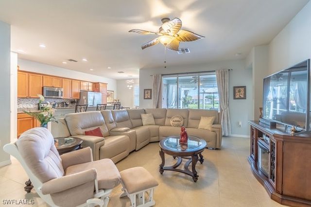 8459 Benelli CT, Naples, FL 34114