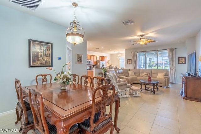 8459 Benelli CT, Naples, FL 34114