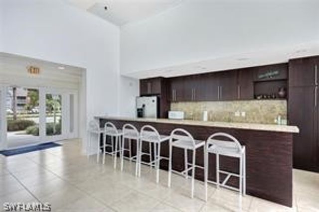 124 SANTA CLARA DR 15, Naples, FL 34104