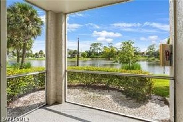 124 SANTA CLARA DR 15, Naples, FL 34104
