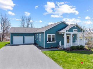 218 Linenhall Street, Camillus, NY 13031