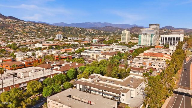 408 Burchett Street 11, Glendale, CA 91203