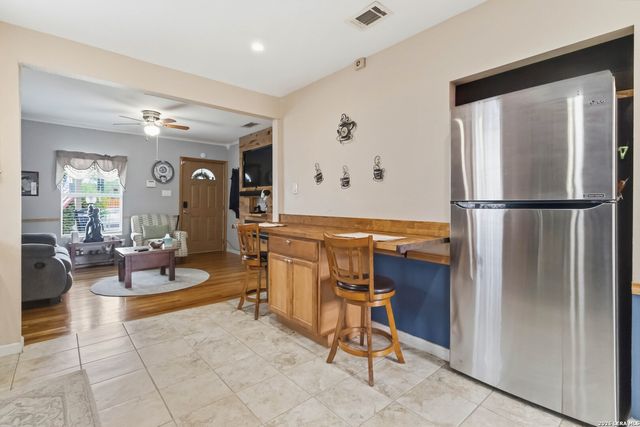 114 SMALLWOOD DR, San Antonio, TX 78210
