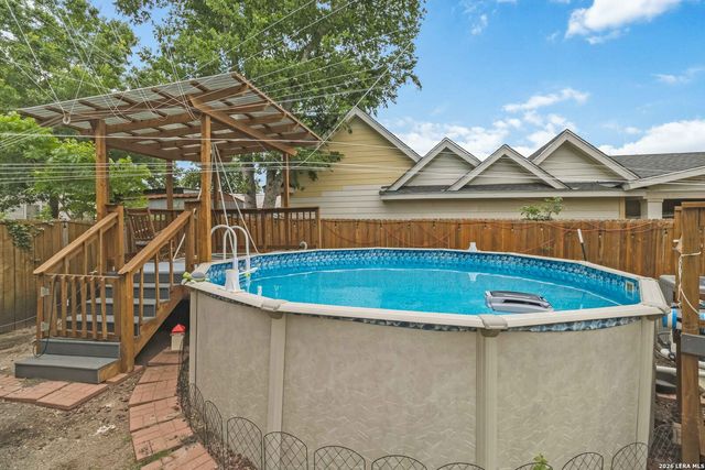 114 SMALLWOOD DR, San Antonio, TX 78210