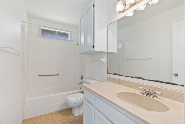 1134 Harbor Village Dr, Corpus Christi, TX 78412