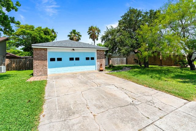 1134 Harbor Village Dr, Corpus Christi, TX 78412