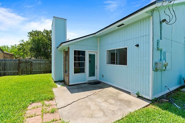 1134 Harbor Village Dr, Corpus Christi, TX 78412