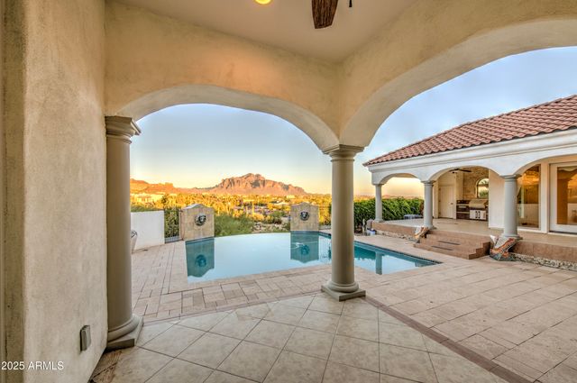 5238 N EXPLORER Road, Apache Junction, AZ 85119