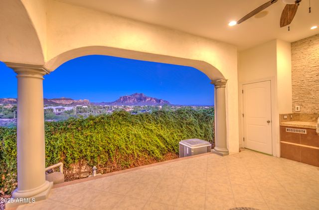 5238 N EXPLORER Road, Apache Junction, AZ 85119