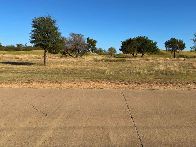 340 Clubhouse Drive, Graford, TX 76449