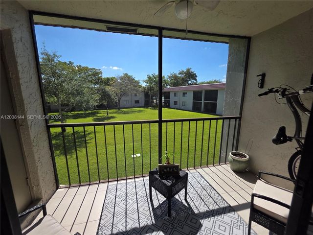 16278 Laurel Drive 202, Weston, FL 33326