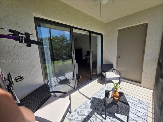 16278 Laurel Drive 202, Weston, FL 33326