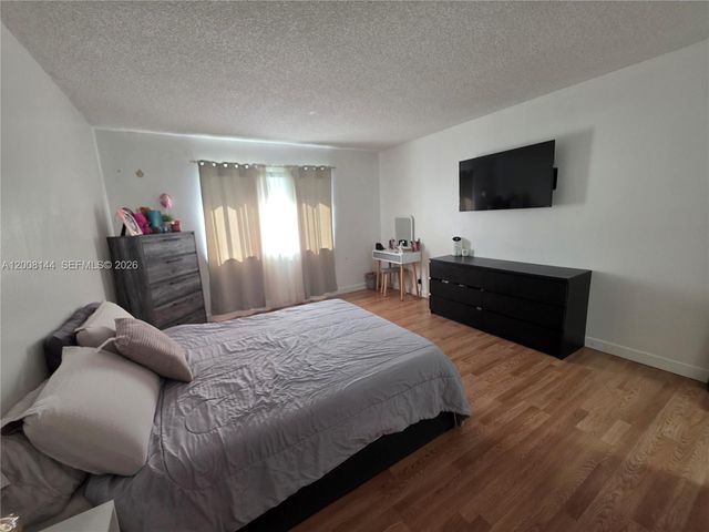 16278 Laurel Drive 202, Weston, FL 33326