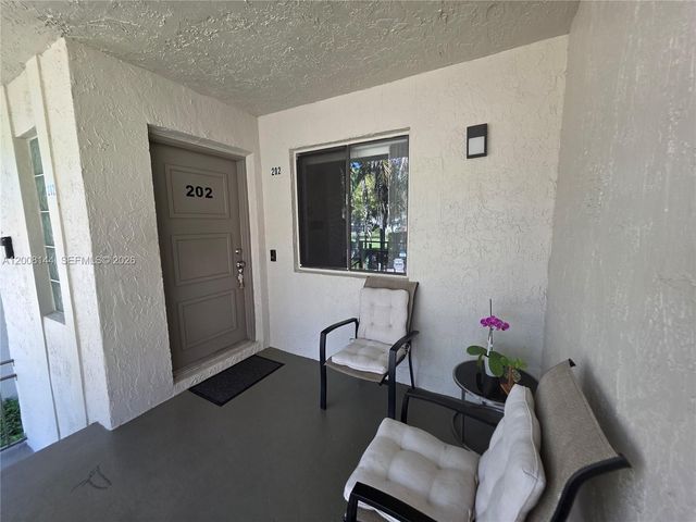 16278 Laurel Drive 202, Weston, FL 33326