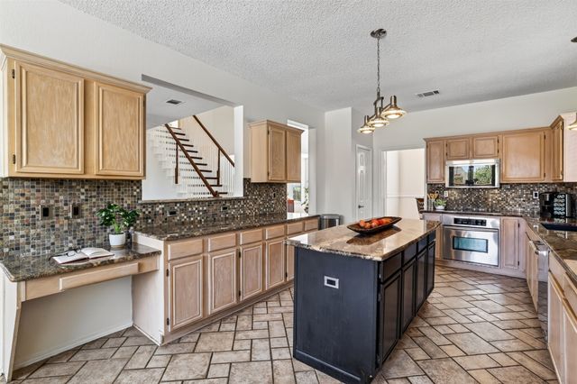 1413 Springaire Lane, Lewisville, TX 75077