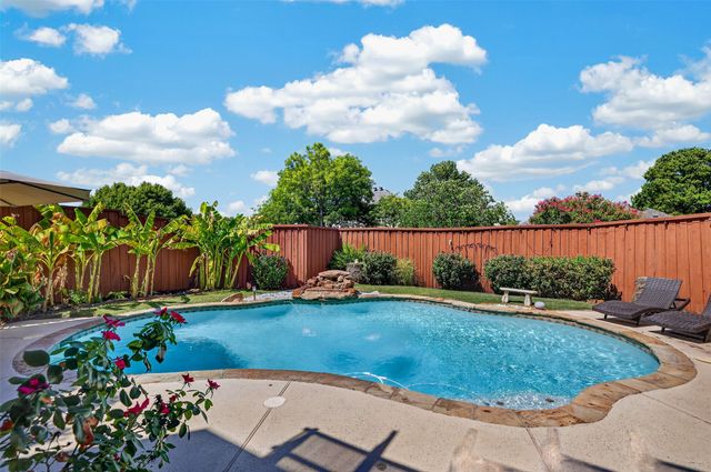 1413 Springaire Lane, Lewisville, TX 75077