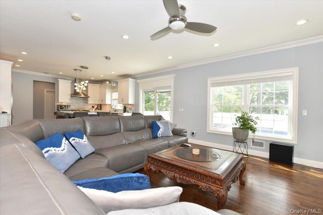 2150 Van Nostrand Avenue, Merrick, NY 11566