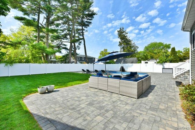 2150 Van Nostrand Avenue, Merrick, NY 11566