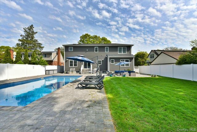 2150 Van Nostrand Avenue, Merrick, NY 11566