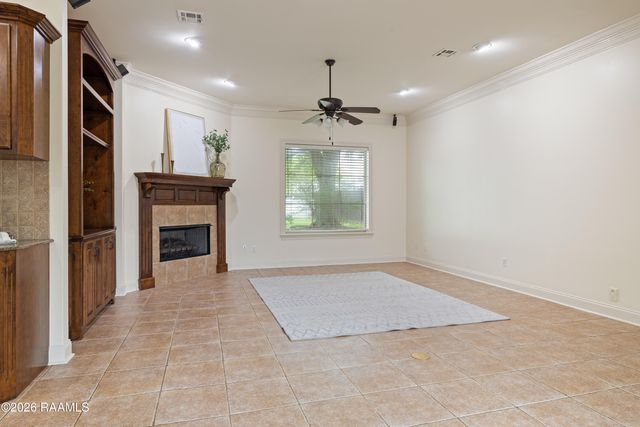 104 La Quinta Court, Broussard, LA 70518