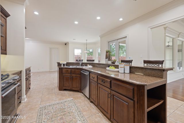 104 La Quinta Court, Broussard, LA 70518