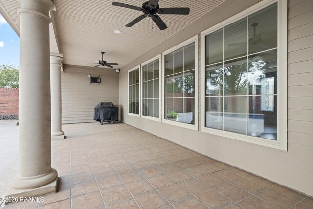 104 La Quinta Court, Broussard, LA 70518