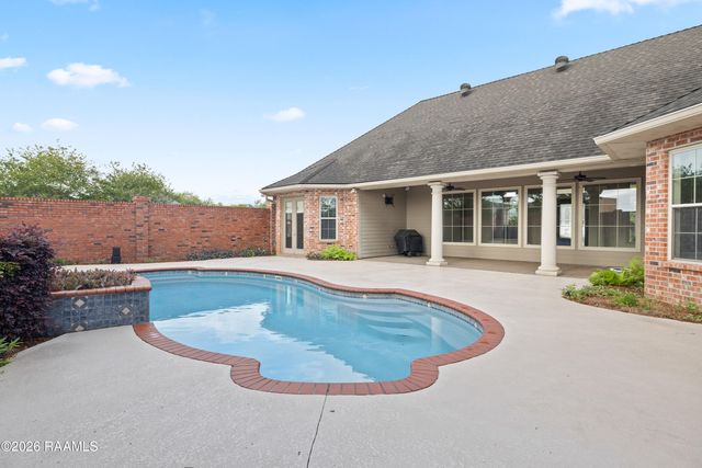 104 La Quinta Court, Broussard, LA 70518