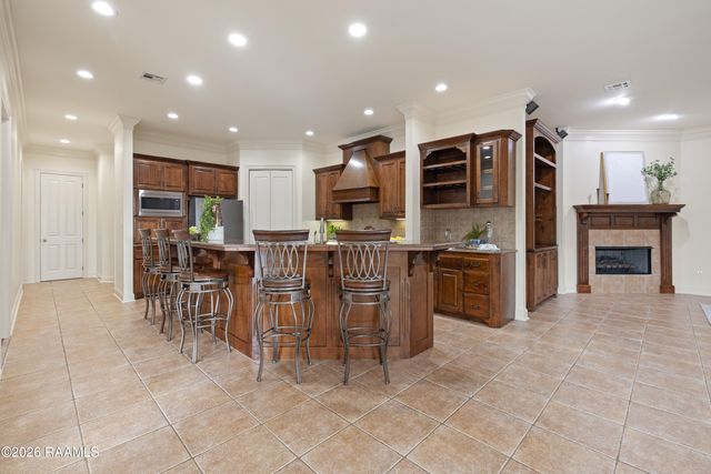 104 La Quinta Court, Broussard, LA 70518